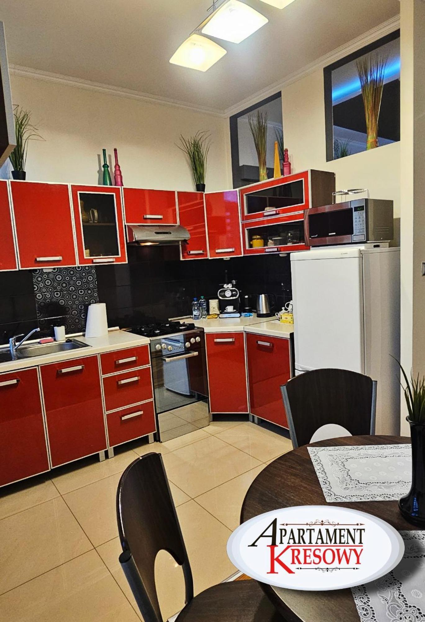 Apartament Kresowy Parter 3 Pokoje Duza Lazienka Kabino-Wanna Spa Wi Fi Ekspres 2X Smart Tv Antresola Parking Free Plac Zabaw Bilet Na Aquapark 150M W Cenie Hrubieszow Exteriör bild