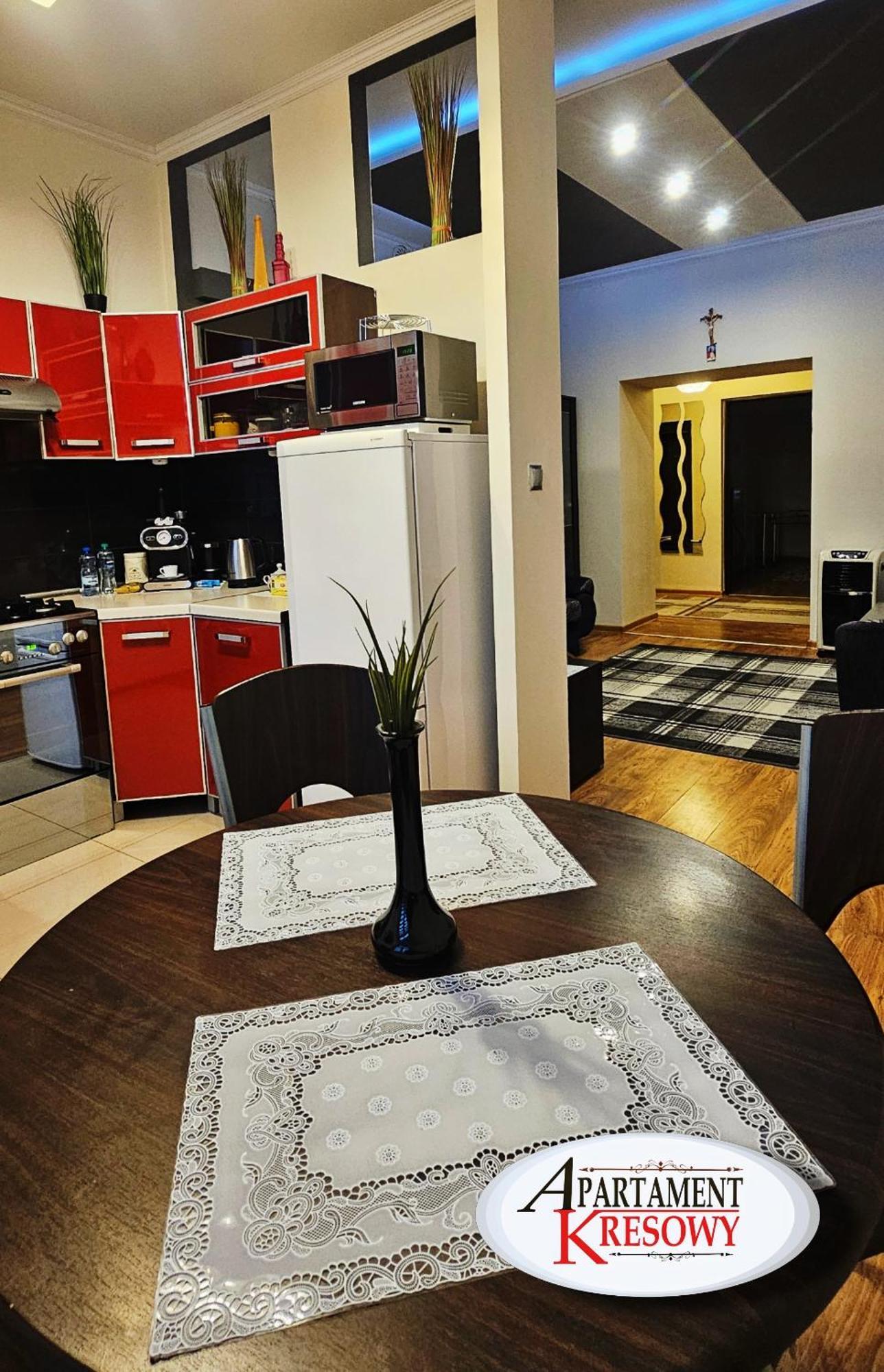 Apartament Kresowy Parter 3 Pokoje Duza Lazienka Kabino-Wanna Spa Wi Fi Ekspres 2X Smart Tv Antresola Parking Free Plac Zabaw Bilet Na Aquapark 150M W Cenie Hrubieszow Exteriör bild