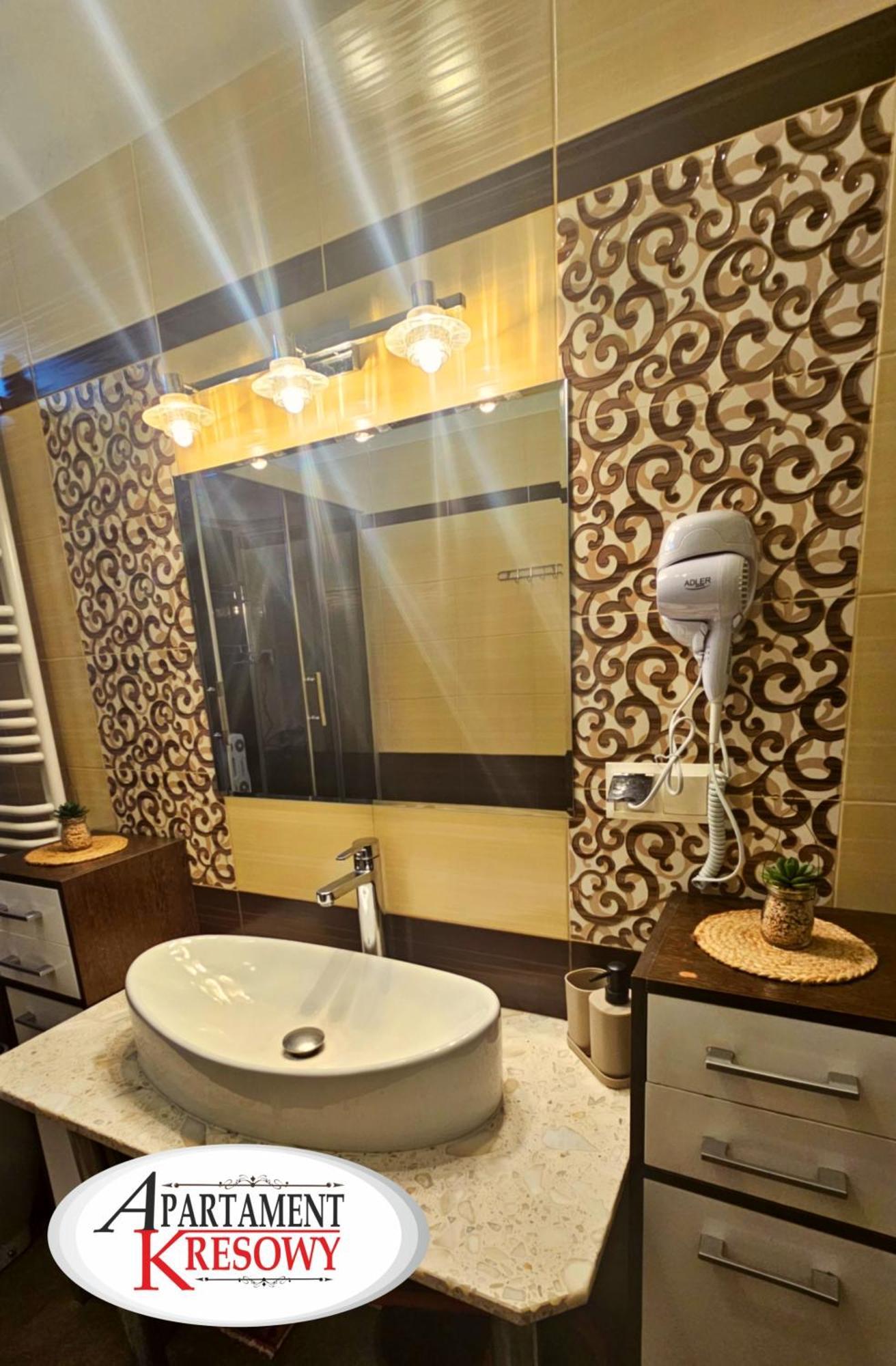 Apartament Kresowy Parter 3 Pokoje Duza Lazienka Kabino-Wanna Spa Wi Fi Ekspres 2X Smart Tv Antresola Parking Free Plac Zabaw Bilet Na Aquapark 150M W Cenie Hrubieszow Exteriör bild